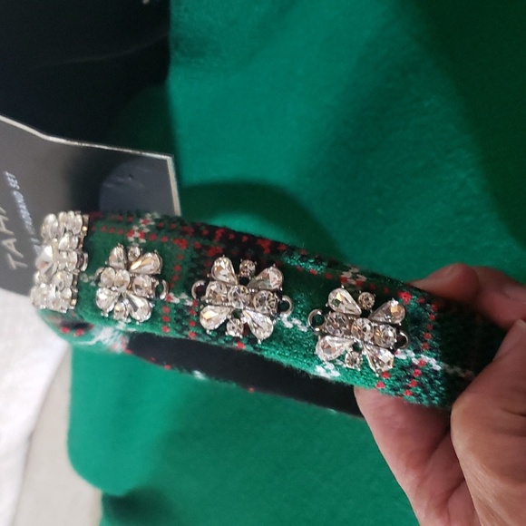 Tahari Sweater & Headband Rhinestone Buttons on Sleeves New Green Holiday's - Picture 17 of 17